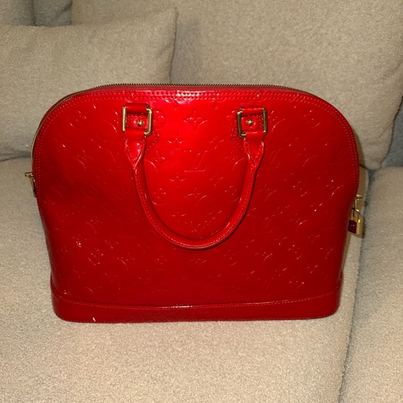 Louis Vuitton Alma MM Bag - Picture 5 of 14